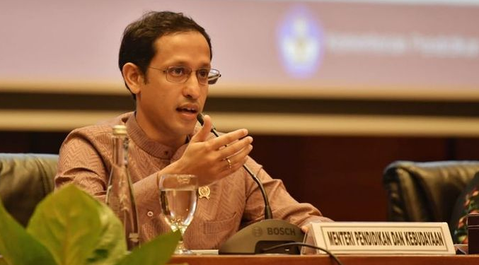 Nadiem Makarim Batalkan Kenaikan UKT Setelah Bertemu Jokowi di Istana Merdeka
