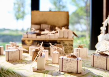 Rekomendasi Souvenir Berguna dan Unik untuk Resepsi Pernikahan