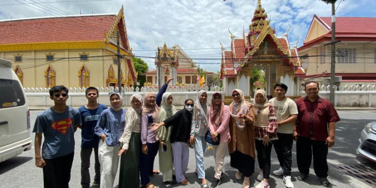 UMJ Bantu Transformasi Pendidikan Berbasis Eduwisata Sekolah di Thailand Lewat RIsetmu