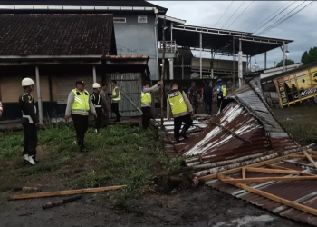 Lagi-lagi! Gudang Pengoplosan dan Penampungan BBM illegal Di Lembak Digrebek Tim Gabungan