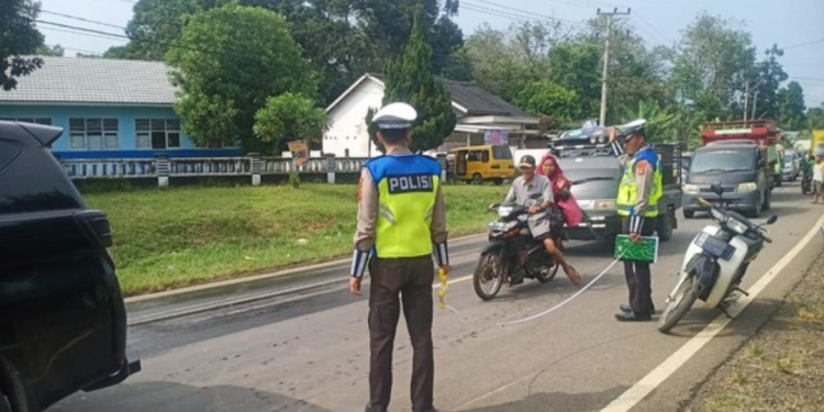 Pengendara Motor Tewas Terlindas Usai Diserempet Truk di Musi Rawas