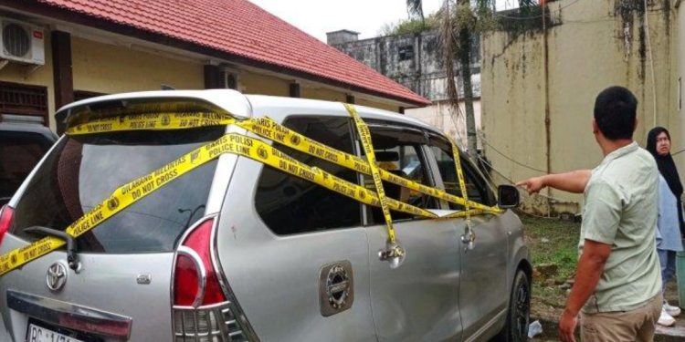 Diantar Keluarga, Montir Bengkel Tusuk Adik Pelanggan di Lubuklinggau Serahkan Diri