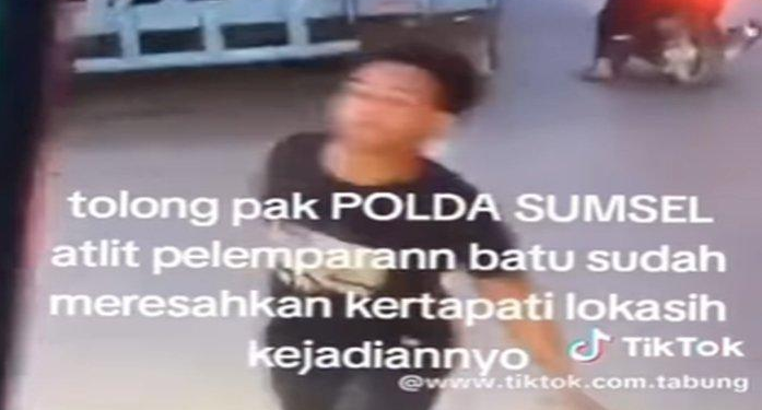 Viral Pengendara Truk Dilempari Batu Oleh Pemuda di Kertapati Palembang, Pelaku Kini Diburu