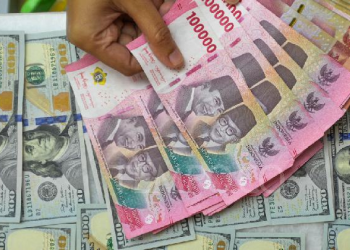 DPR Melawan Putusan MK, Rupiah Ikut Melemah