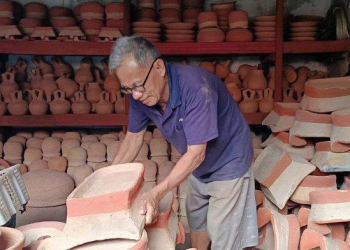 Kerajinan Gerabah di Kedaton OKI Masih Eksis Hingga Kini