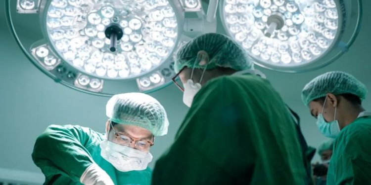 Inovasi Pengobatan Kanker Rektum: Pasien Bisa Pertahankan Fungsi Anus Berkat Teknologi Canggih