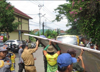 APK di Kawasan Seberang Ulu I Mulai Dibersihkan Jelang Pilkada 2024 di Palembang, Besok Harus Bersih
