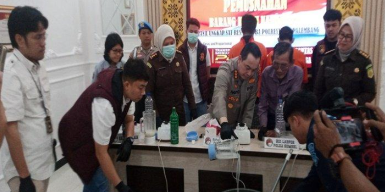 Polrestabes Palembang Musnahkan 3,180 Gram Sabu, Hasil Tangkap Bandar Jaringan Aceh-Medan