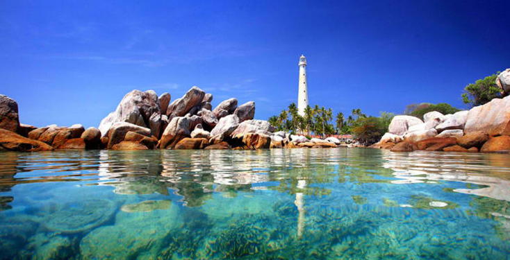 Nikmati Keindahan Pulau Belitung dengan Paket Wisata Terbaik