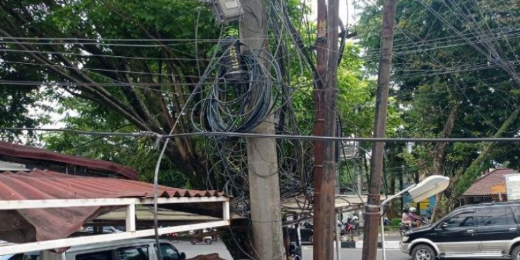 Kabel Wifi Semrawut di Kota Palembang, Ternyata Tak Beri Sumbangsih Bagi Sektor Pajak Daerah