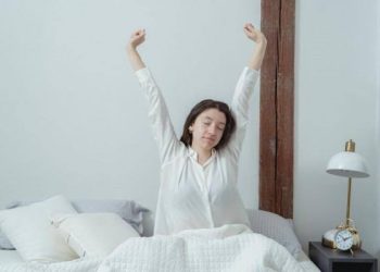 Kebiasaan Sehat di Pagi Hari yang Membantu Menjaga Tubuh Tetap Bugar