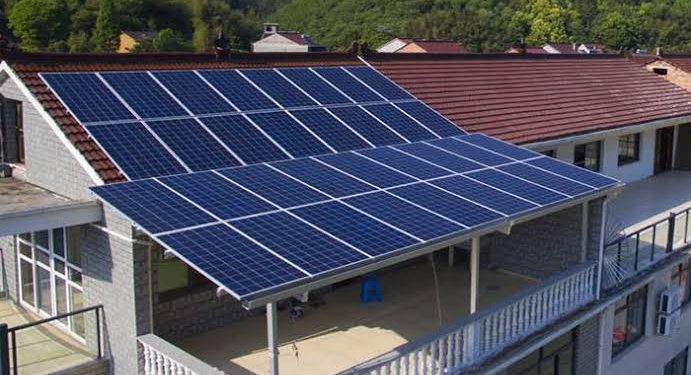 Apakah Solar Panel Sepadan? Analisis Lengkap Biaya vs. Penghematan di Indonesia