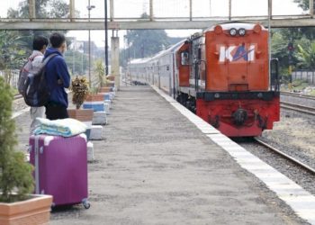 Waspada! Lempar Kereta Bisa Kena Penjara Seumur Hidup, KAI Divre III Palembang Tegaskan Imbauan