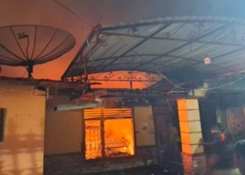 Kebakaran Hebat Hanguskan Satu Rumah di Lubuklinggau Barat, Penghuni Selamat