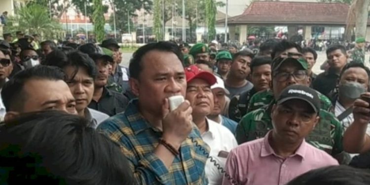 Ketua DPRD Sumsel Temui Mahasiswa, Aksi Unjuk Rasa Berakhir Damai