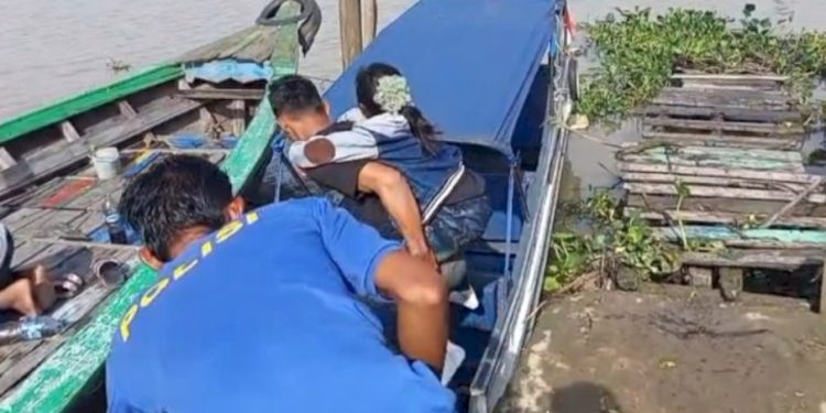 Ambulans Apung Polairud Selamatkan Dua Anak Upang, Tiba Selamat di RS Bunda Jakabaring